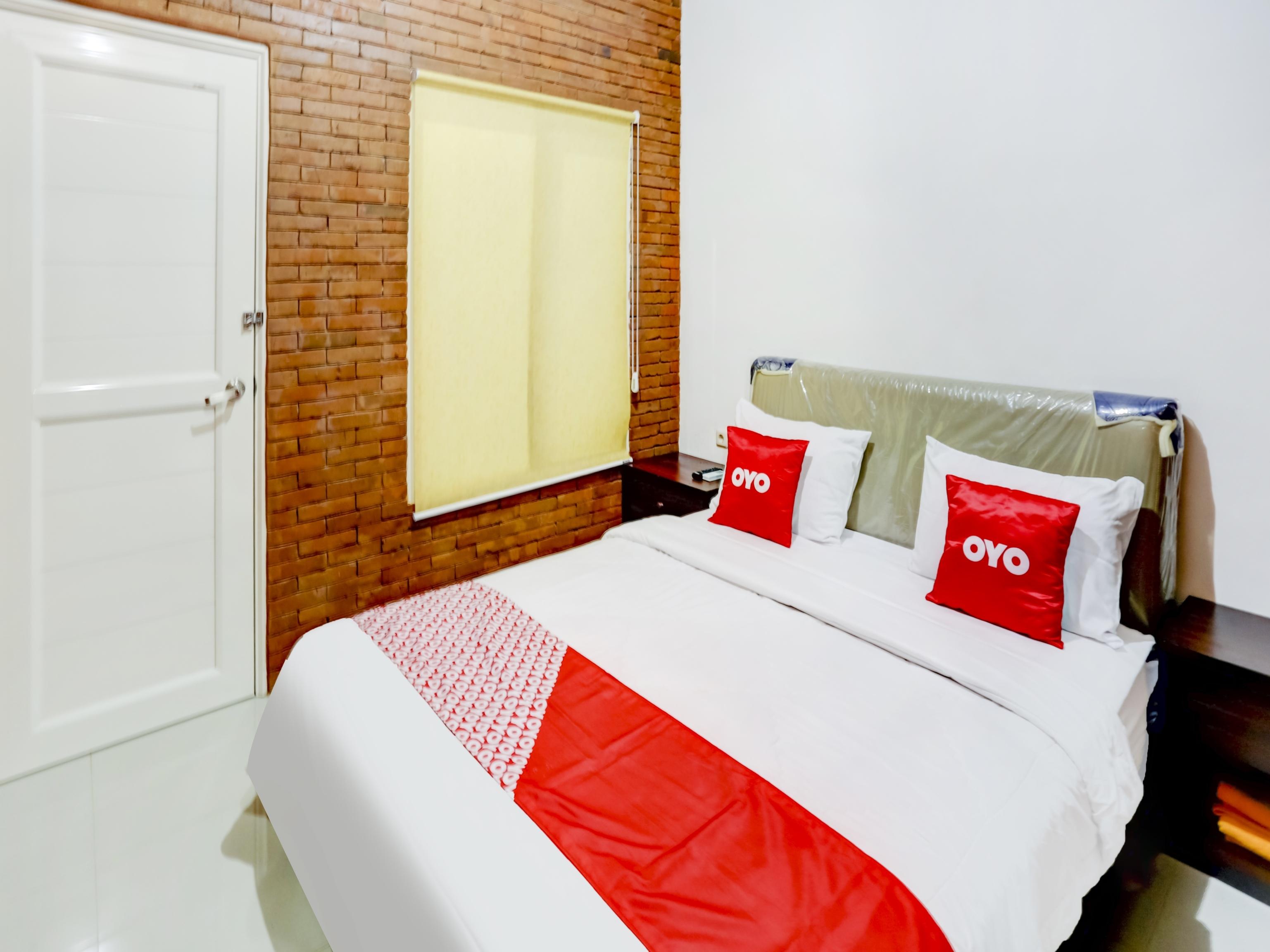 Oyo 90066 Tobana Pejaten House Jakarta Exterior foto